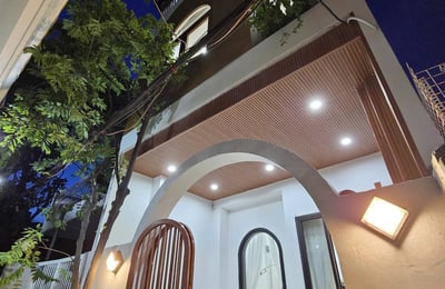 Miete eines modernen 3-stöckigen Hauses im Stadtteil Hai Chau, Da Nang, Vietnam